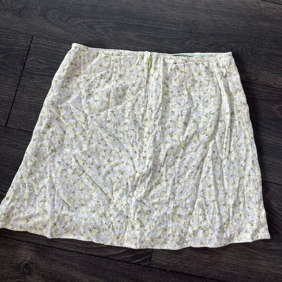 Aritzia Sunday Best Green/Yellow Floral Mini Skirt - Size 4 - Picture 2 of 7